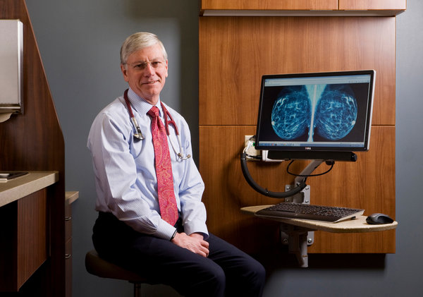 美国预防服务工作组的前任主席迈克尔·勒菲弗博士表示，关于乳腺X线影像筛查，年轻女性必须为自己作出决定。