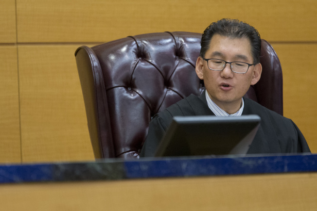 纽约市布碌仑州法官韩裔Dany Chun将在4月宣判梁彼得刑期。(美联社)