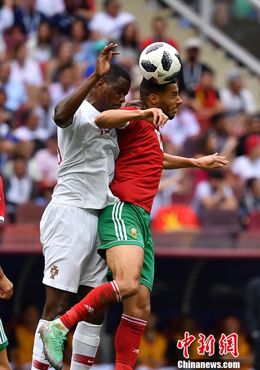 C罗俯身冲顶连场破门 摩洛哥0-1葡萄牙提前出局（图）