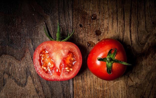尿酸高，吃西红柿等于“吃毒”？临床医生讲出大实话！